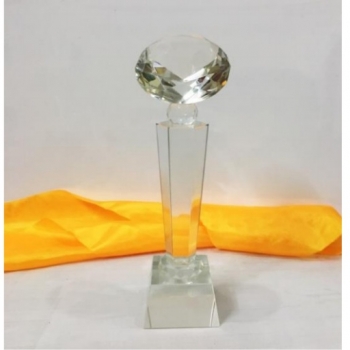 Cúp pha lê - Đỉnh viên kim cương