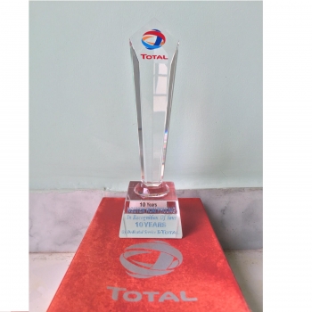  Cúp pha lê 5 cạnh